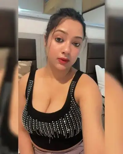Call Girls Service Ramdaspeth