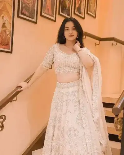 Escort Service In Ramdaspeth